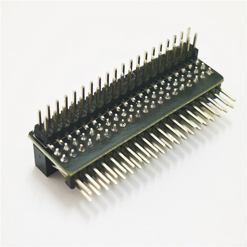Raspberry Pi Right Angle Edga  - مراجعة Pi Zero W Board وسعره